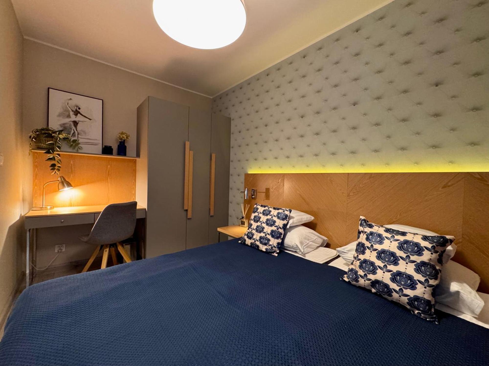Apartahotel B12 By Marina - Old Town 3*
